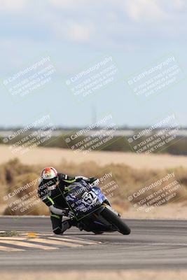 media/Nov-16-2025-Race Pace (Sun) [[8c5fa54630]]/Verified Riders/9-Turn 16 (150pm)/